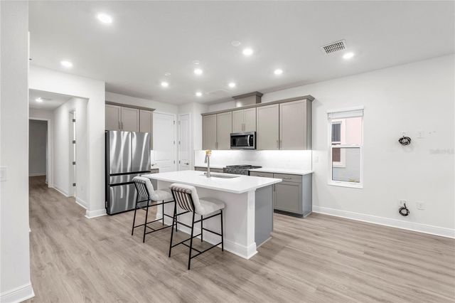 192 EAGLESTON LANE, Sarasota, FL 34240