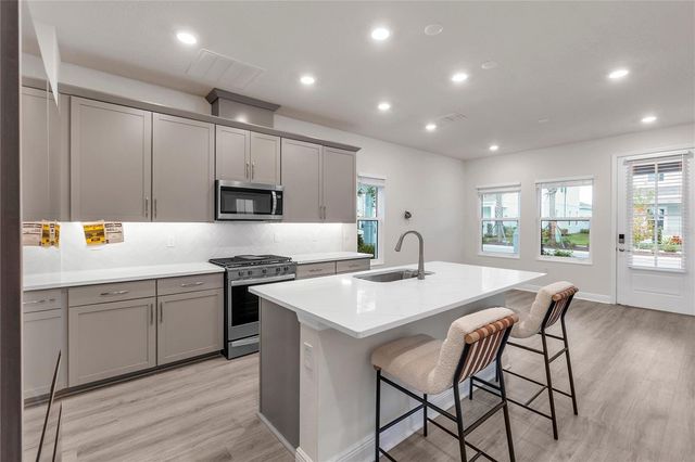 192 EAGLESTON LANE, Sarasota, FL 34240