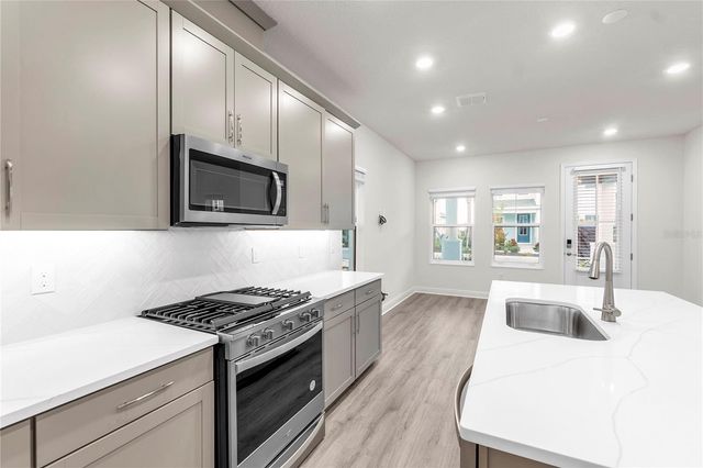 192 EAGLESTON LANE, Sarasota, FL 34240