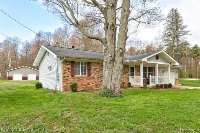 13319 Blueberry Lane, Otter Lake, MI 48464