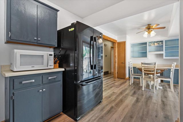 W148N8416 Albert PLACE, Menomonee Falls, WI 53051