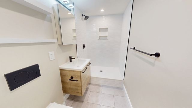 31-35 India St 304, Boston, MA 02110