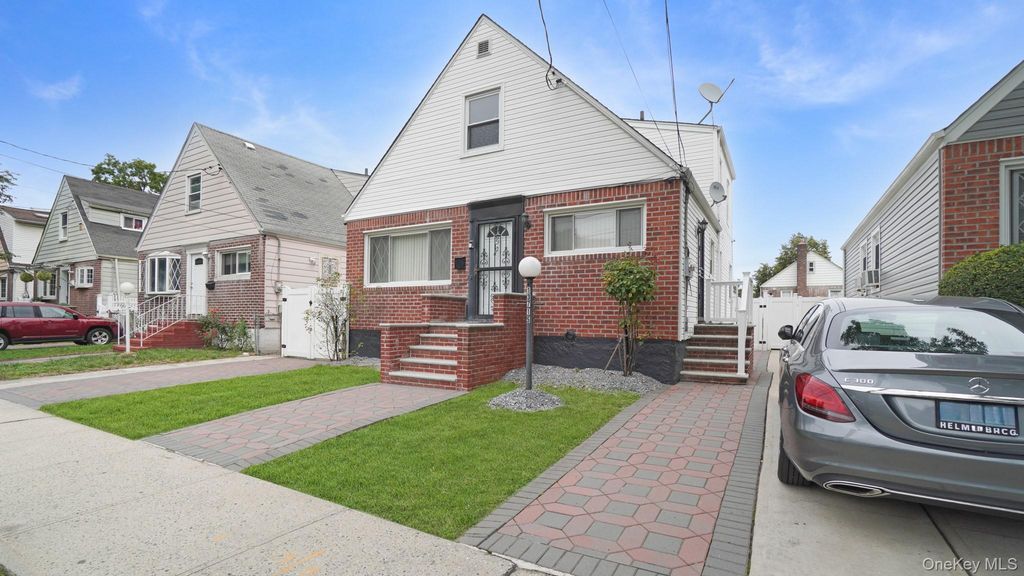 13715 170th Street, Jamaica, NY 11434 — photo 2