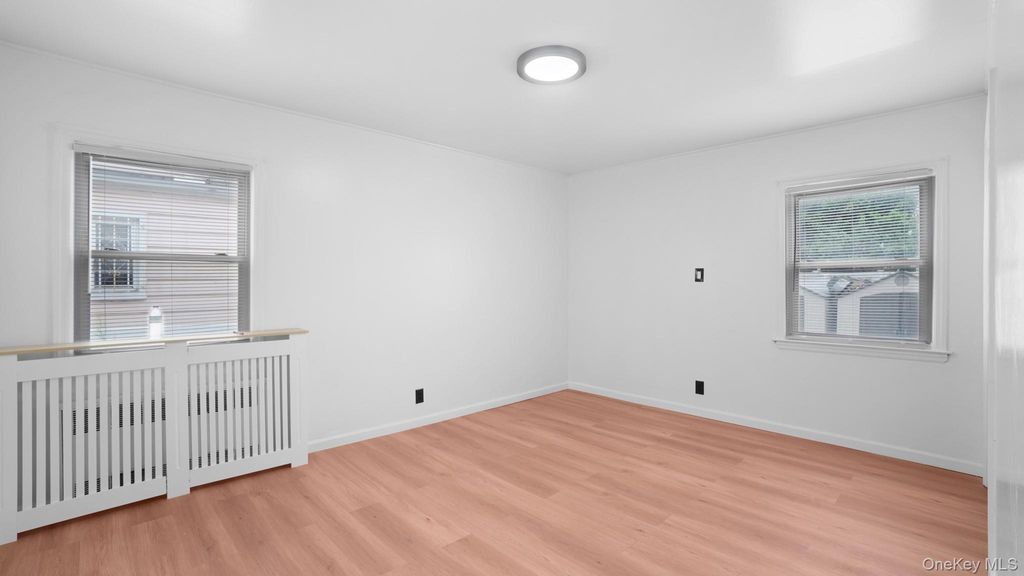 13715 170th Street, Jamaica, NY 11434 — photo 4