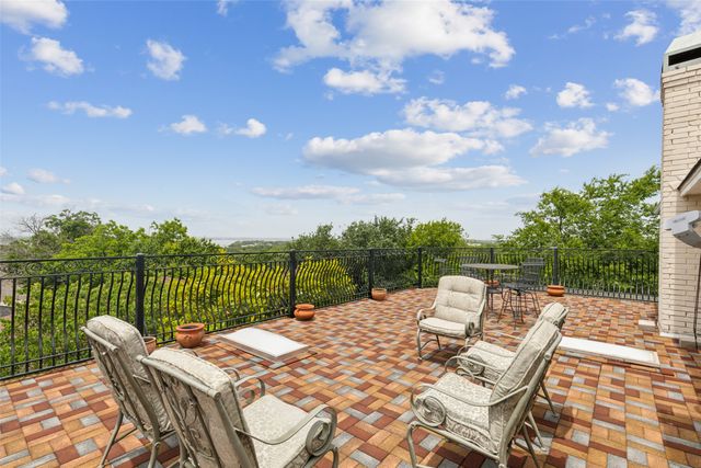7632 Westwind Drive, Fort Worth, TX 76179