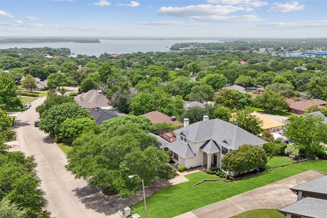 7632 Westwind Drive, Fort Worth, TX 76179