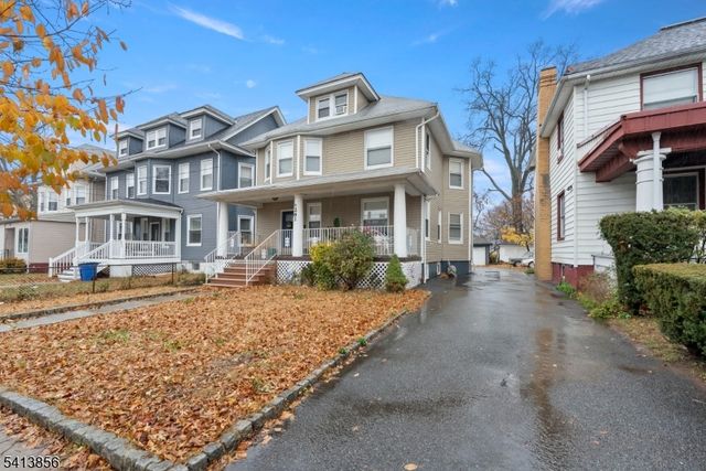 263 Stiles St, Elizabeth City, NJ 07208