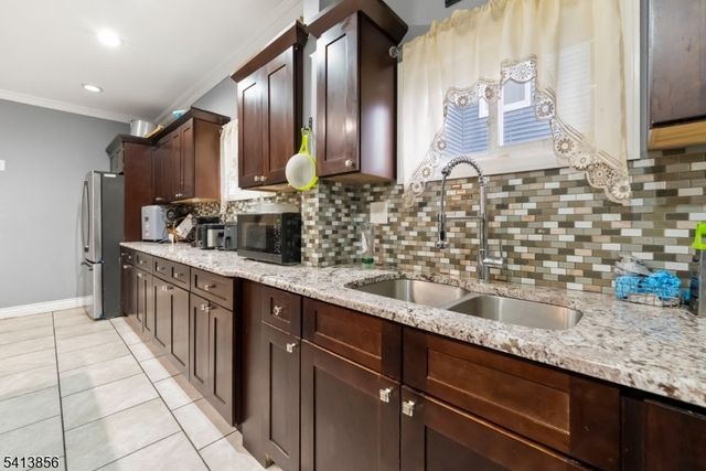 263 Stiles St, Elizabeth City, NJ 07208