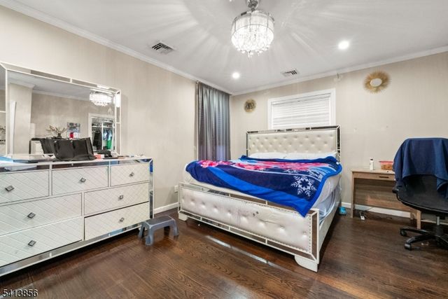 263 Stiles St, Elizabeth City, NJ 07208