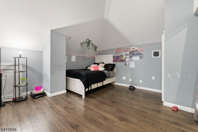 263 Stiles St, Elizabeth City, NJ 07208