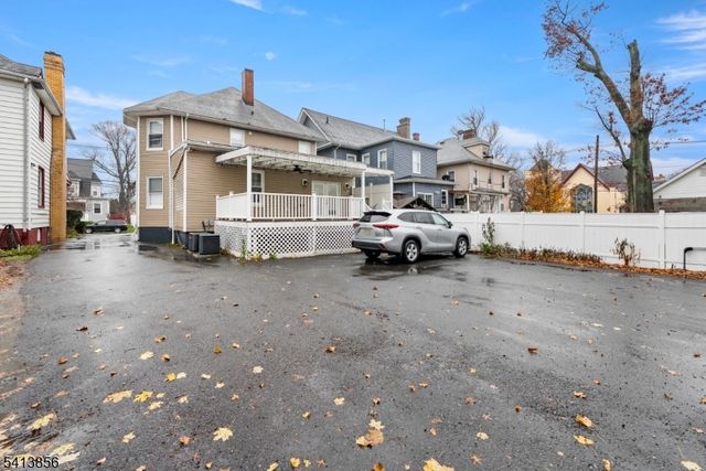 263 Stiles St, Elizabeth City, NJ 07208