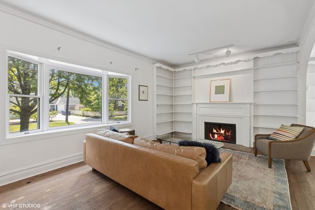 521 10th Street, Wilmette, IL 60091