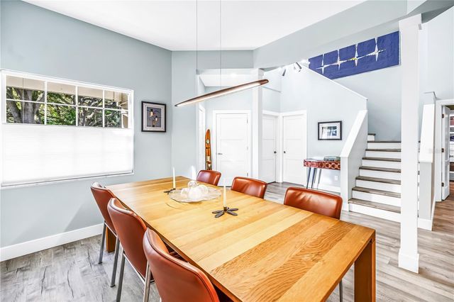 355 RED CEDAR COURT NE, St Petersburg, FL 33703