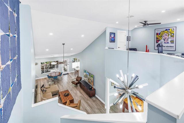 355 RED CEDAR COURT NE, St Petersburg, FL 33703