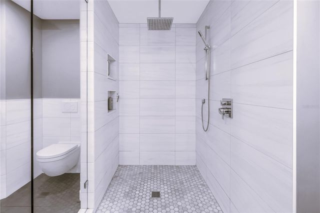 355 RED CEDAR COURT NE, St Petersburg, FL 33703