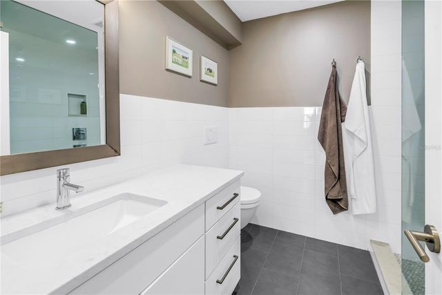 355 RED CEDAR COURT NE, St Petersburg, FL 33703