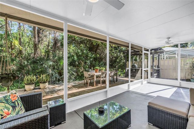 355 RED CEDAR COURT NE, St Petersburg, FL 33703