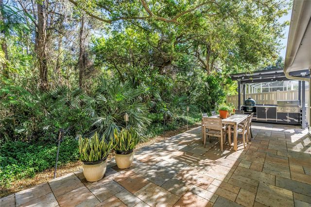 355 RED CEDAR COURT NE, St Petersburg, FL 33703