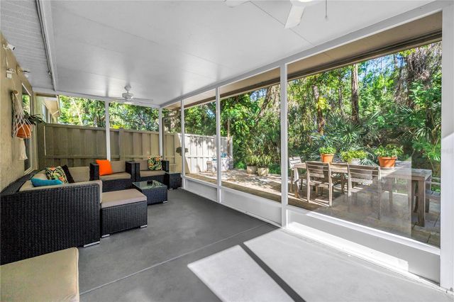 355 RED CEDAR COURT NE, St Petersburg, FL 33703