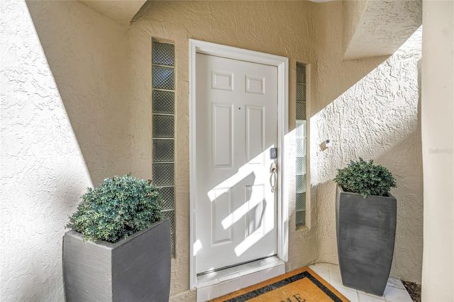 355 RED CEDAR COURT NE, St Petersburg, FL 33703