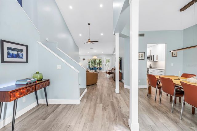 355 RED CEDAR COURT NE, St Petersburg, FL 33703