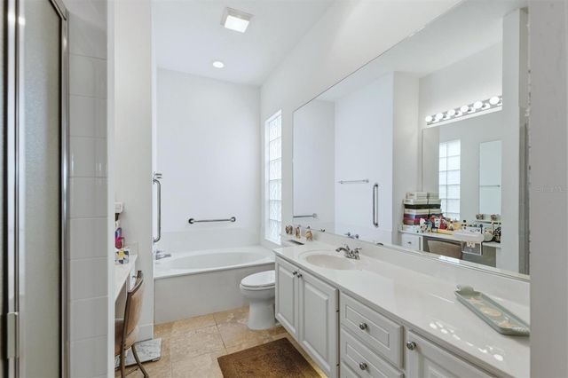 5894 BENEVENTO DRIVE, Sarasota, FL 34238