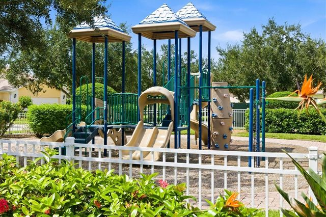 5894 BENEVENTO DRIVE, Sarasota, FL 34238