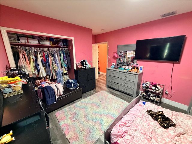 13105 NW 12th Avenue, North Miami, FL 33168
