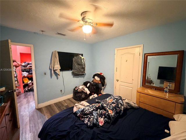 13105 NW 12th Avenue, North Miami, FL 33168
