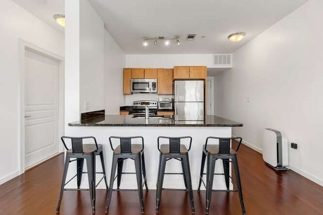 4 Repton Cir 4105, Watertown, MA 02472