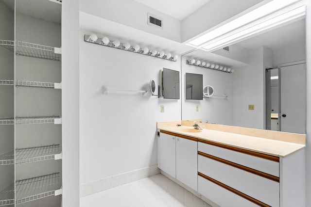 10661 NW 14th Street NW Unit 235, Plantation, FL 33322