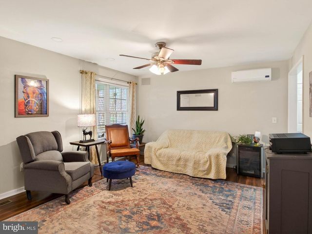 2586 W HOOVER RD, Haywood, VA 22722