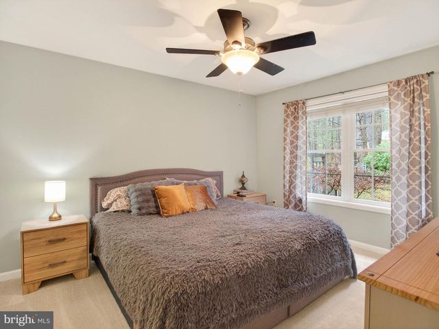 2586 W HOOVER RD, Haywood, VA 22722