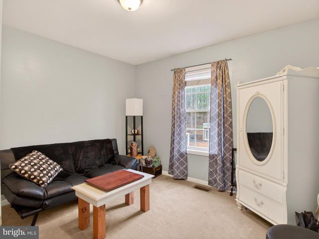 2586 W HOOVER RD, Haywood, VA 22722
