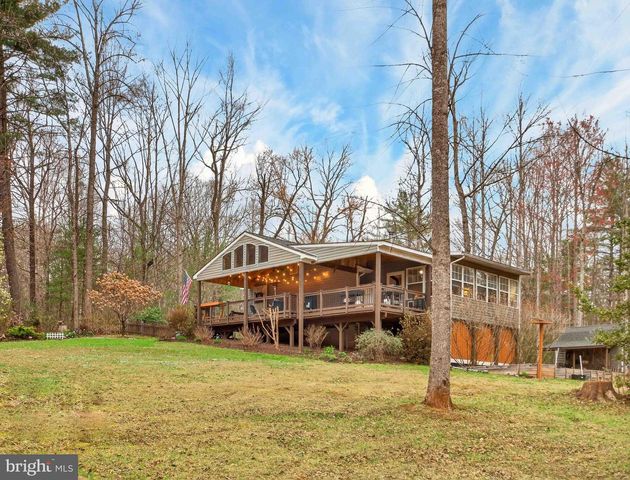 2586 W HOOVER RD, Haywood, VA 22722