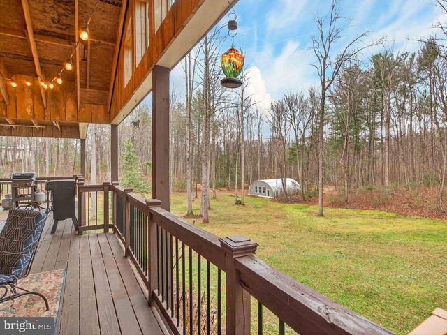 2586 W HOOVER RD, Haywood, VA 22722