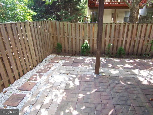 14601 FLOWER HILL DR, Centreville, VA 20120