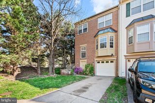 14601 FLOWER HILL DR, Centreville, VA 20120
