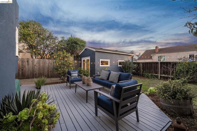 5721 5721 Roberts Ave, Oakland, CA 94605