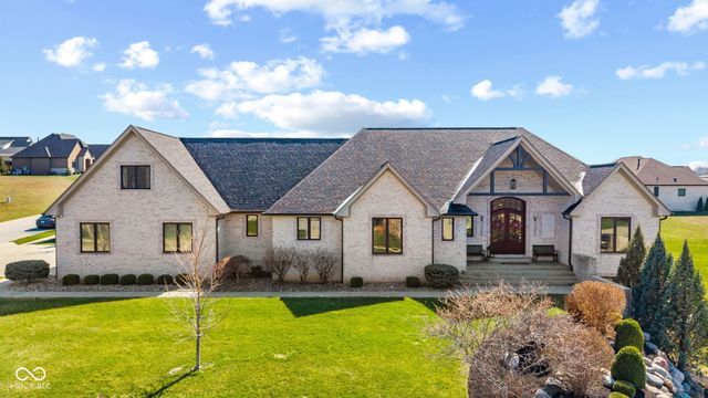 2882 Aldersgate Drive, Greenwood, IN 46143