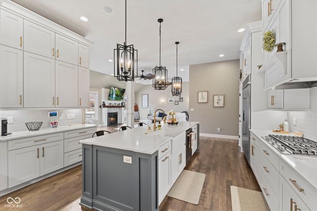 2882 Aldersgate Drive, Greenwood, IN 46143