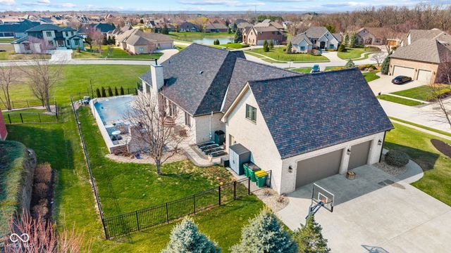 2882 Aldersgate Drive, Greenwood, IN 46143