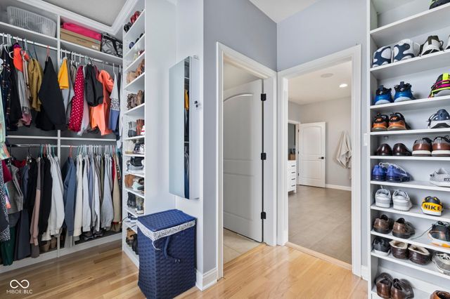 2882 Aldersgate Drive, Greenwood, IN 46143