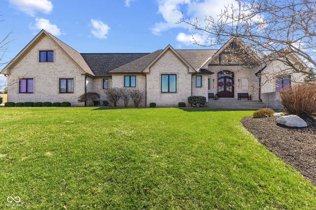 2882 Aldersgate Drive, Greenwood, IN 46143