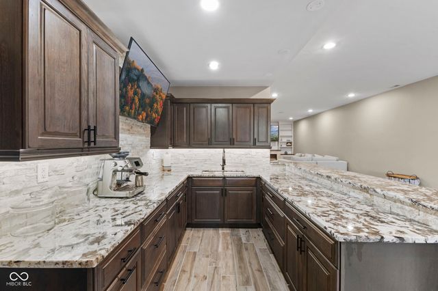 2882 Aldersgate Drive, Greenwood, IN 46143