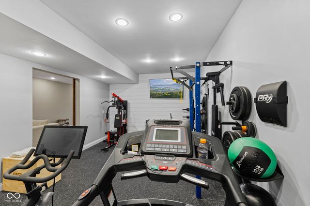 2882 Aldersgate Drive, Greenwood, IN 46143