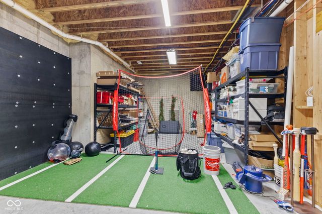 2882 Aldersgate Drive, Greenwood, IN 46143