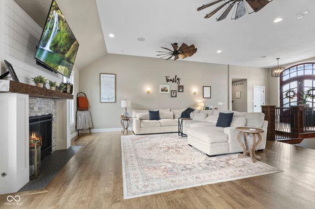 2882 Aldersgate Drive, Greenwood, IN 46143