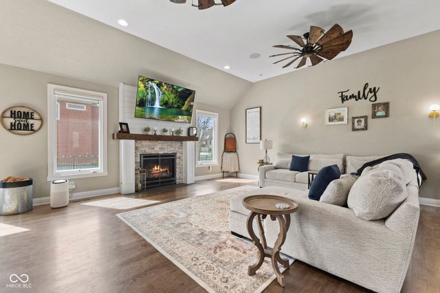 2882 Aldersgate Drive, Greenwood, IN 46143