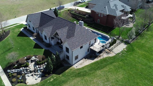 2882 Aldersgate Drive, Greenwood, IN 46143